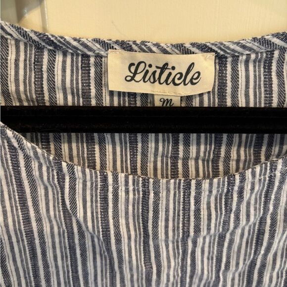 Listicle White and Blue Boxy Short Sleeve Top with Tie Front - Picture 3 of 4